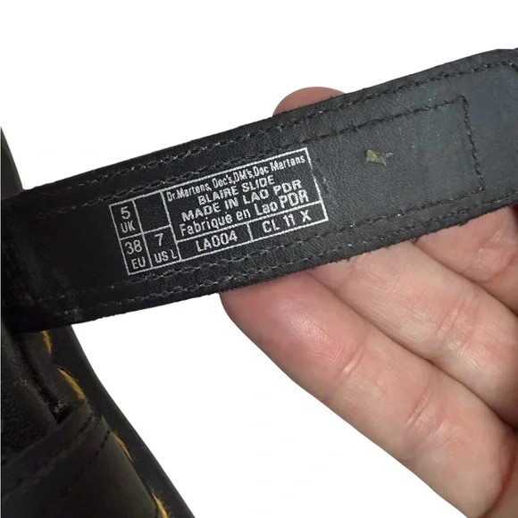 Doc Marten’s Women’s Black Blair Slides! Size 7 - Picture 10 of 11